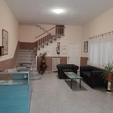 Hostal Avila Ocana  Ngoại thất bức ảnh