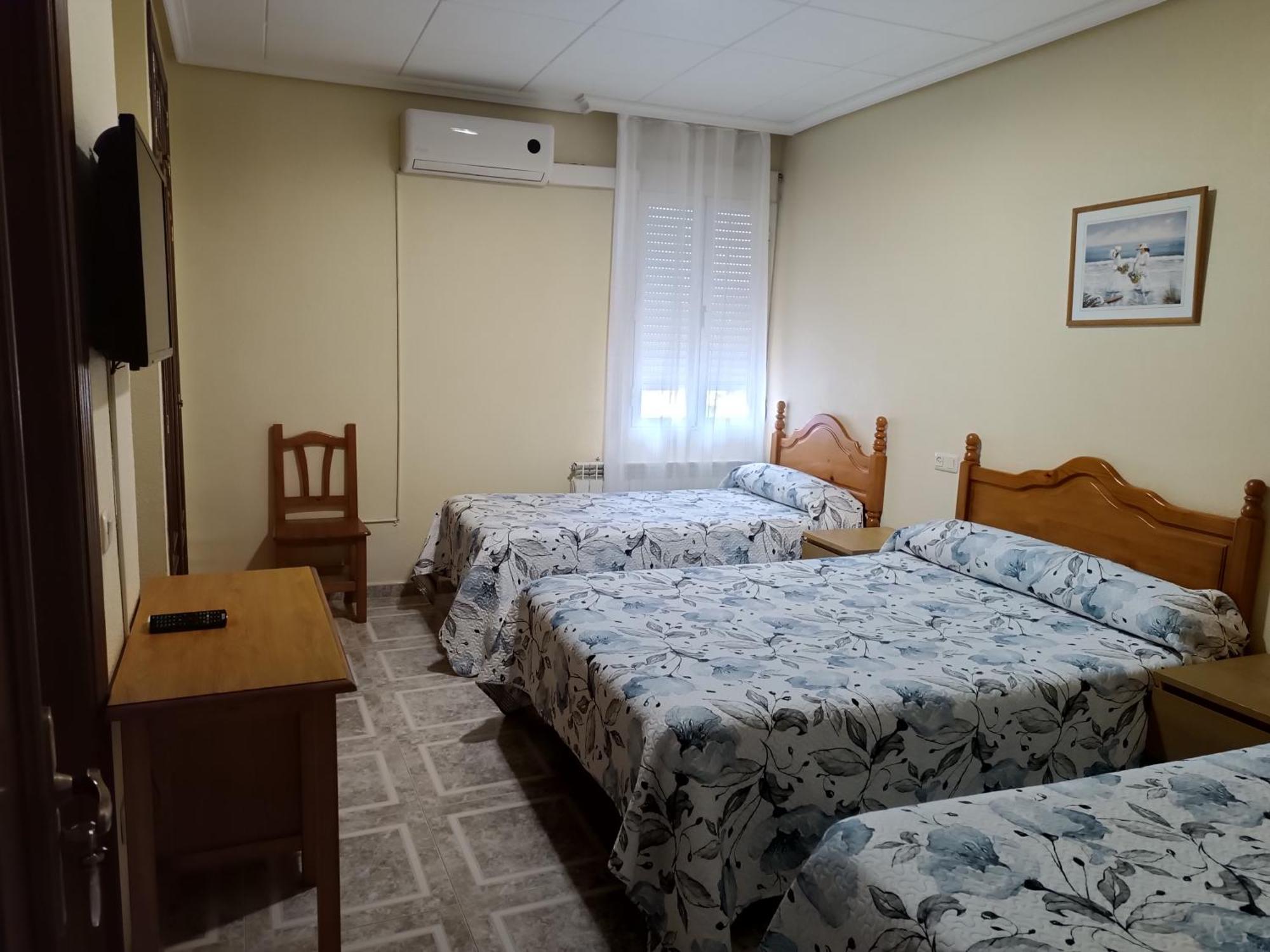 Hostal Avila Ocana  Phòng bức ảnh