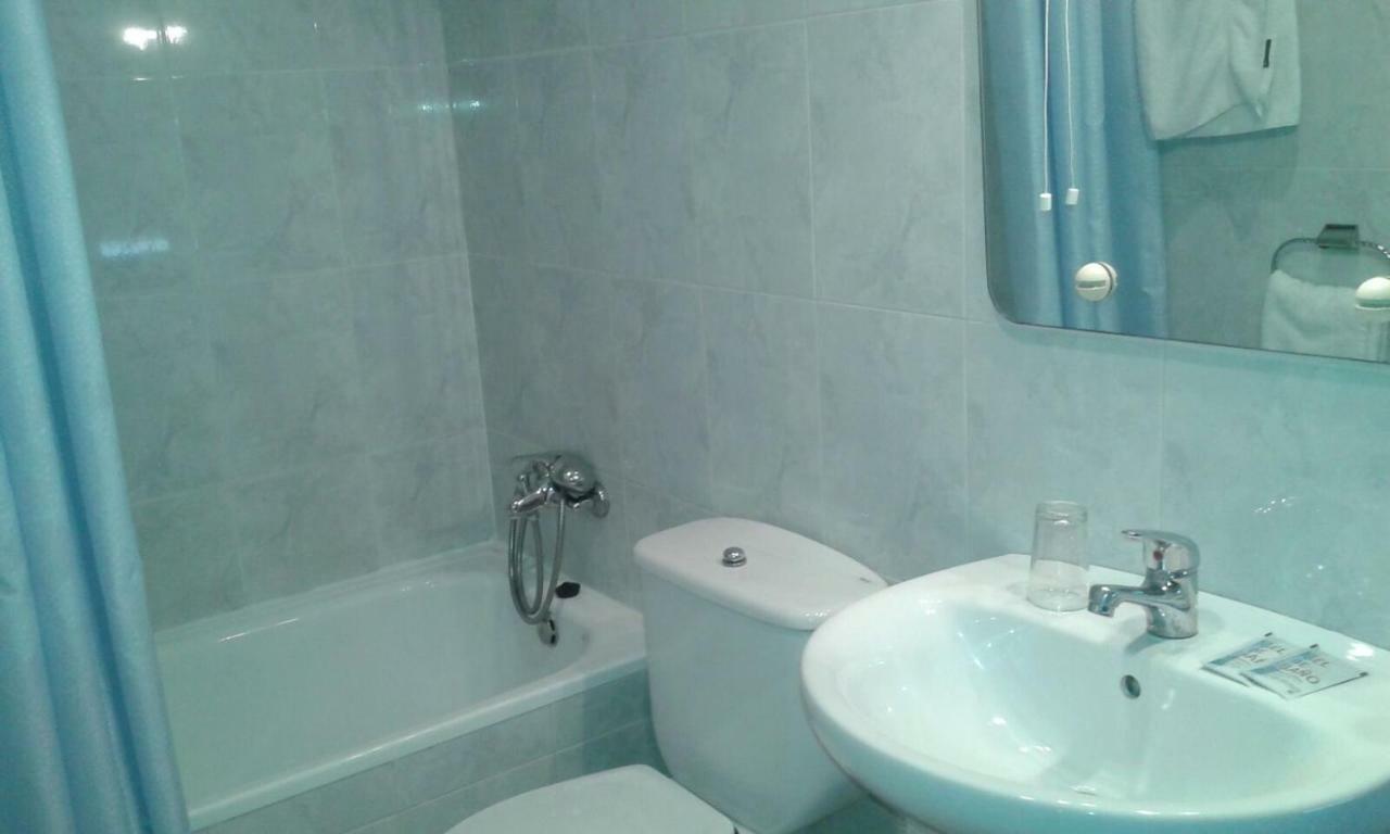 Hostal Avila Ocana  Ngoại thất bức ảnh