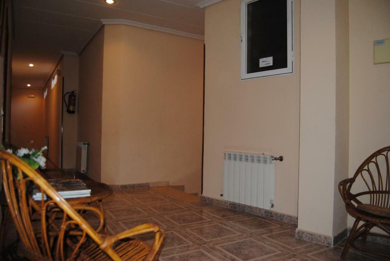 Hostal Avila Ocana  Ngoại thất bức ảnh