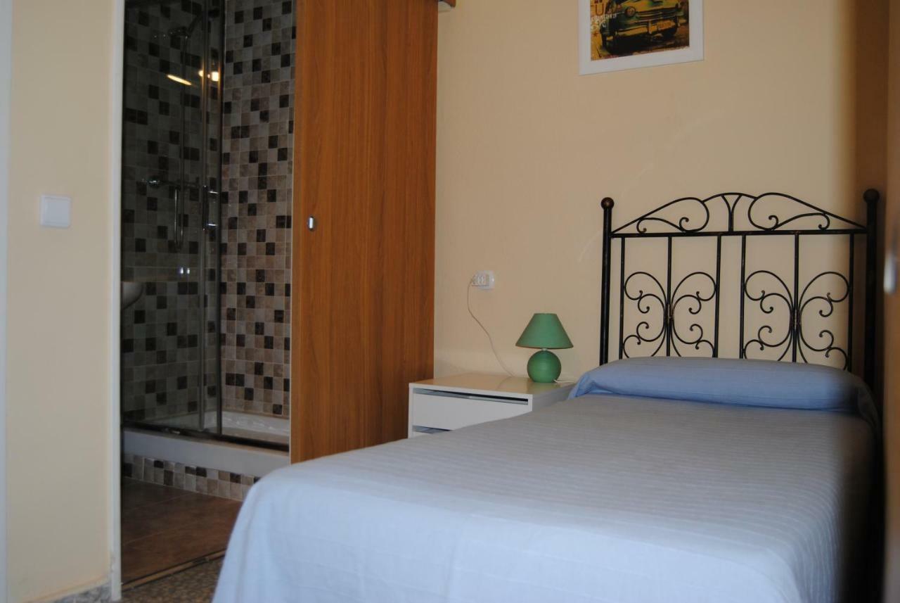 Hostal Avila Ocana  Ngoại thất bức ảnh
