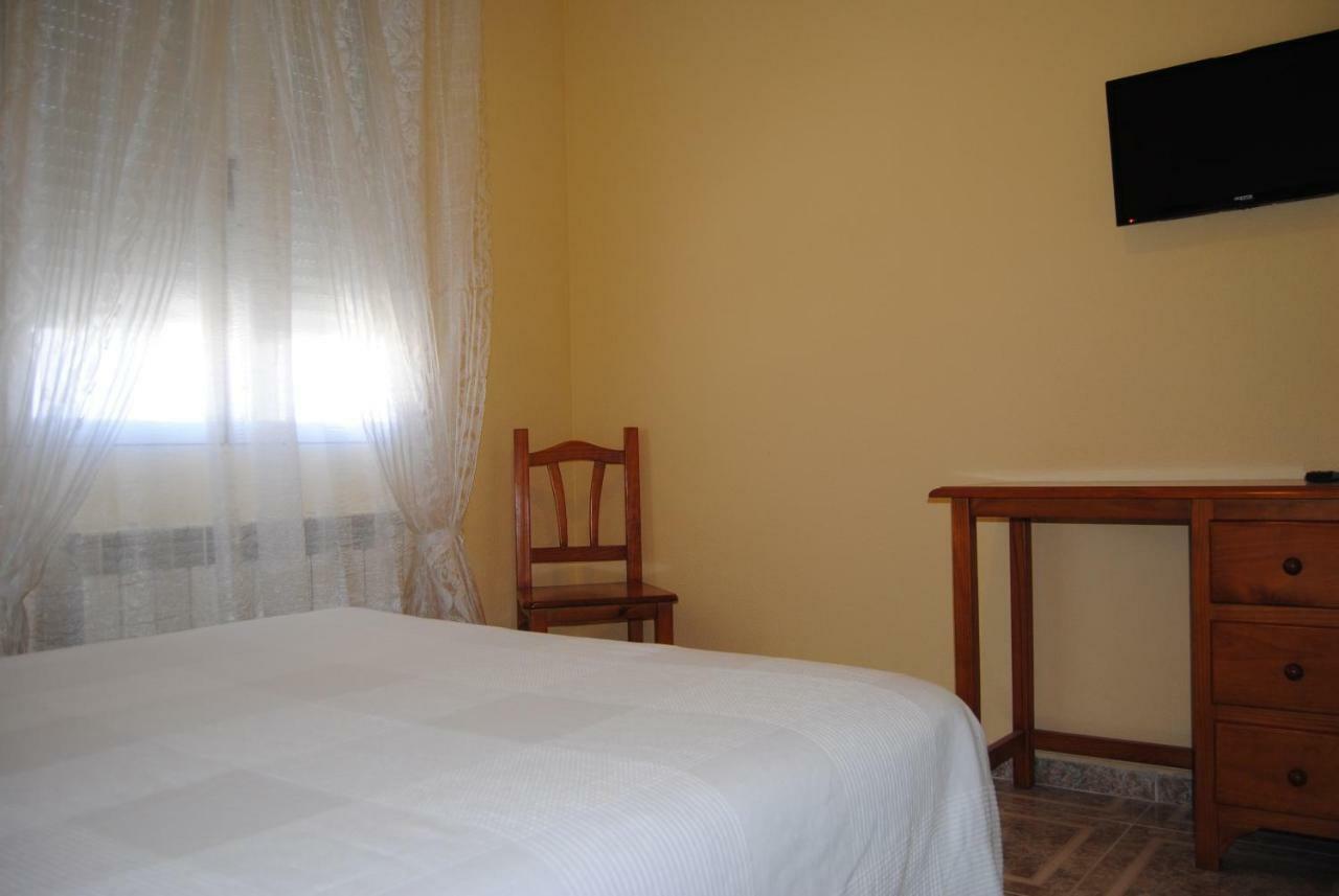 Hostal Avila Ocana  Ngoại thất bức ảnh