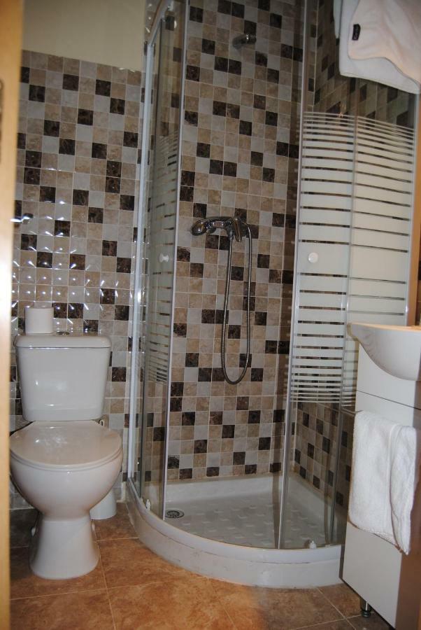 Hostal Avila Ocana  Ngoại thất bức ảnh