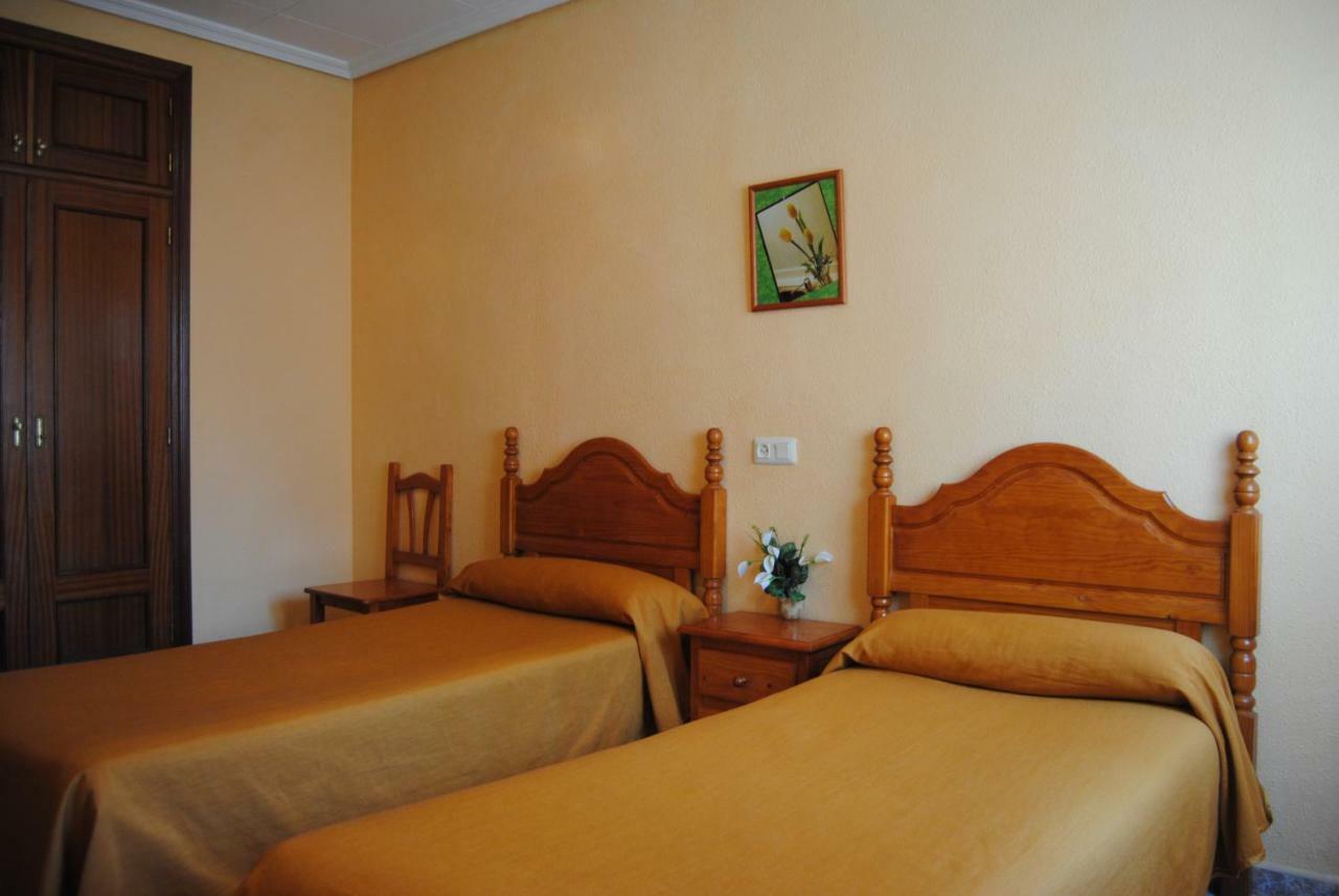 Hostal Avila Ocana  Ngoại thất bức ảnh