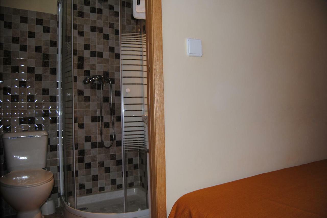 Hostal Avila Ocana  Ngoại thất bức ảnh
