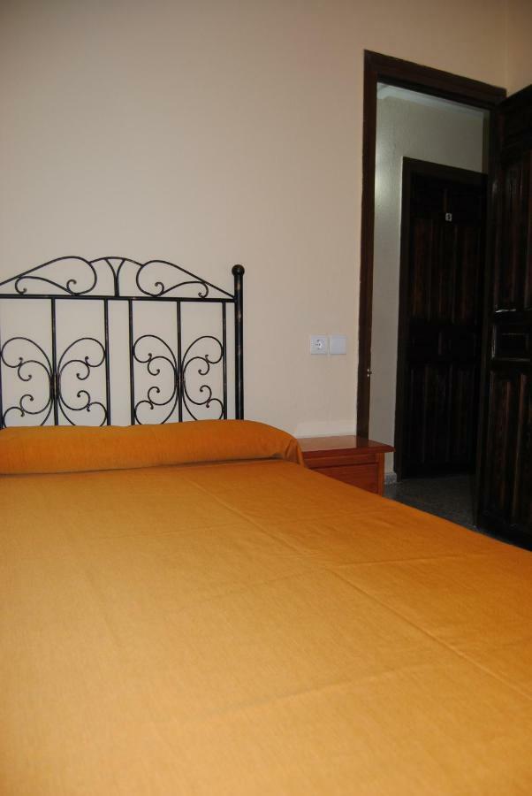 Hostal Avila Ocana  Ngoại thất bức ảnh